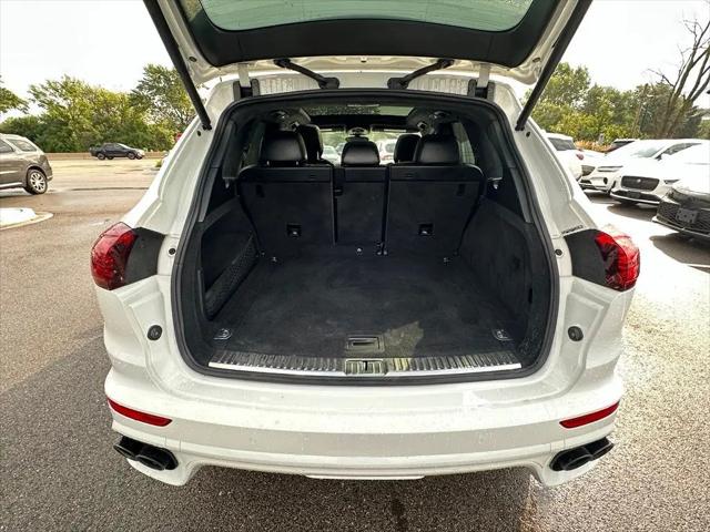2016 Porsche Cayenne GTS