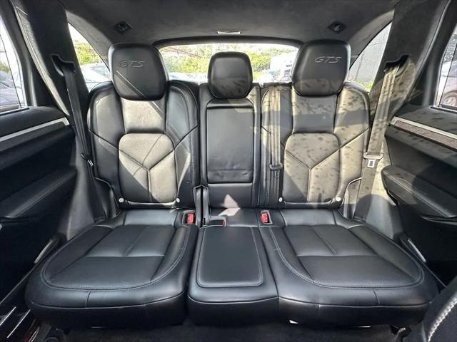 2016 Porsche Cayenne GTS