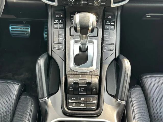 2016 Porsche Cayenne GTS