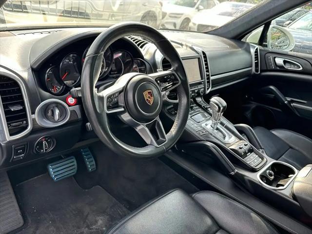 2016 Porsche Cayenne GTS
