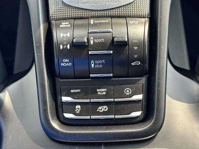 2016 Porsche Cayenne GTS