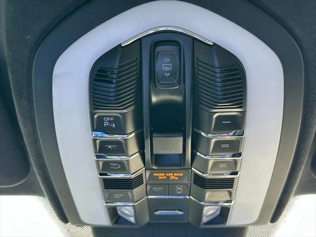 2016 Porsche Cayenne GTS