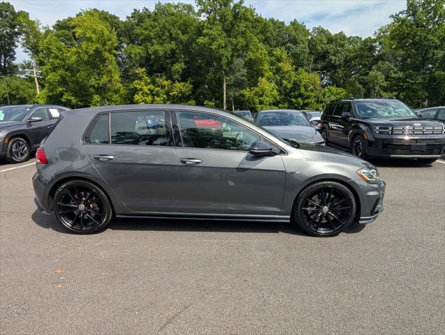 2019 Volkswagen Golf R 2.0T w/DCC & Navigation 2019 Volkswagen Golf R 2.0T w/DCC & Navigation