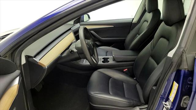 2022 Tesla Model 3 Rear-Wheel Drive