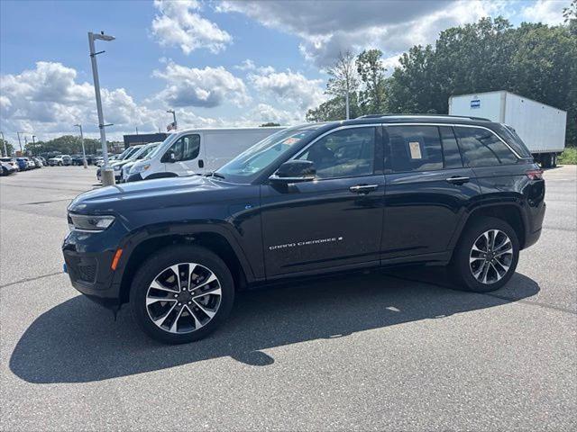 2023 Jeep Grand Cherokee 4xe Overland 2023 Jeep Grand Cherokee 4xe Overland
