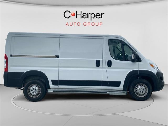 2025 RAM ProMaster 2500 Cargo Van Tradesman Low Roof 136 WB w/Pass Seat