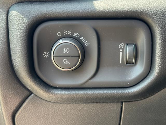 2026 Ram 2500 Big Horn Crew Cab 4x4 64 Box
