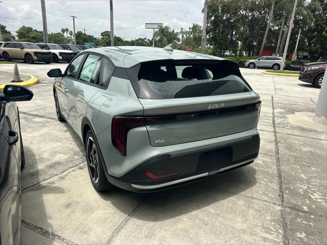 2026 Kia K4 EX