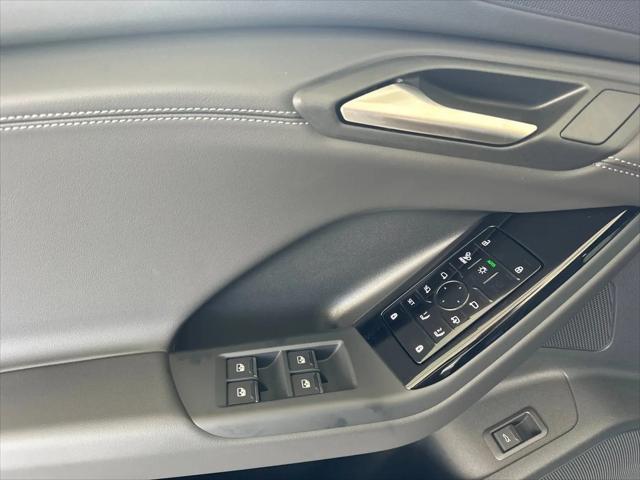 2027 Audi Q6 e-tron Premium quattro
