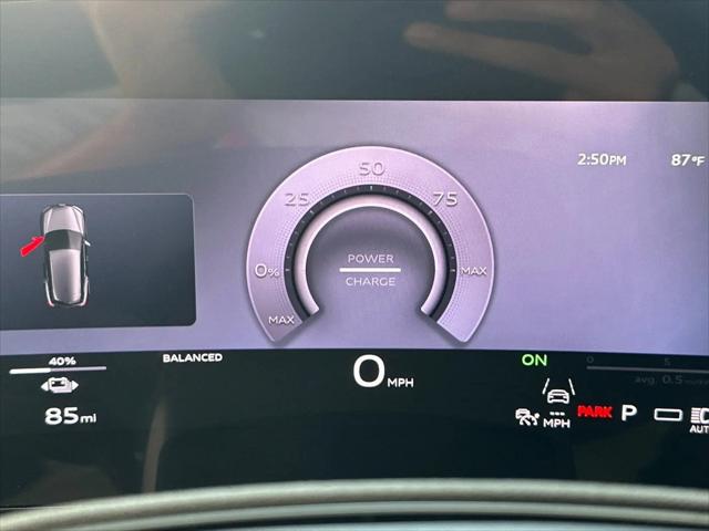 2027 Audi Q6 e-tron Premium quattro