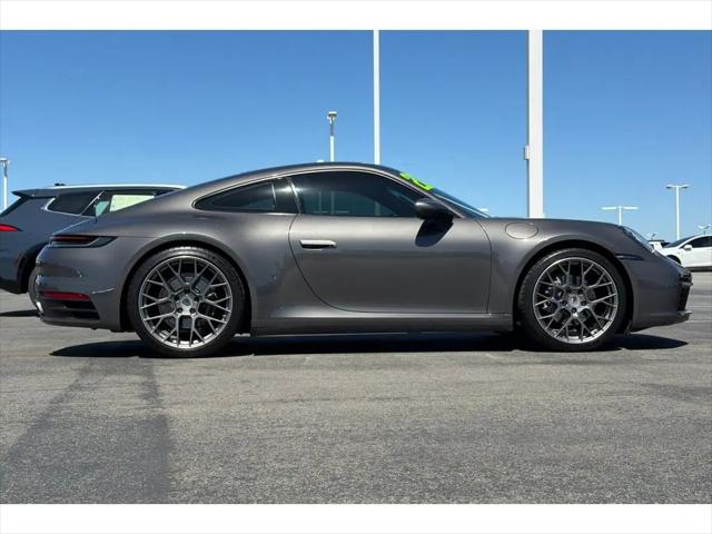 2020 Porsche 911 Carrera