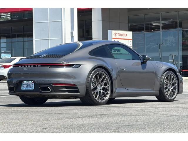 2020 Porsche 911 Carrera