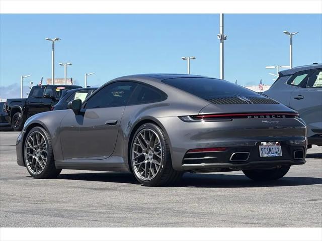 2020 Porsche 911 Carrera