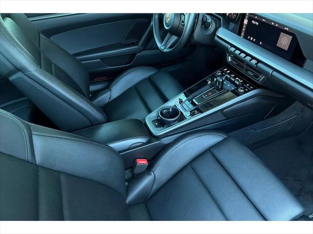 2020 Porsche 911 Carrera