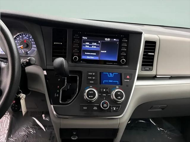 2018 Toyota Sienna LE 8 Passenger