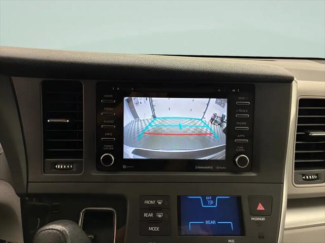 2018 Toyota Sienna LE 8 Passenger