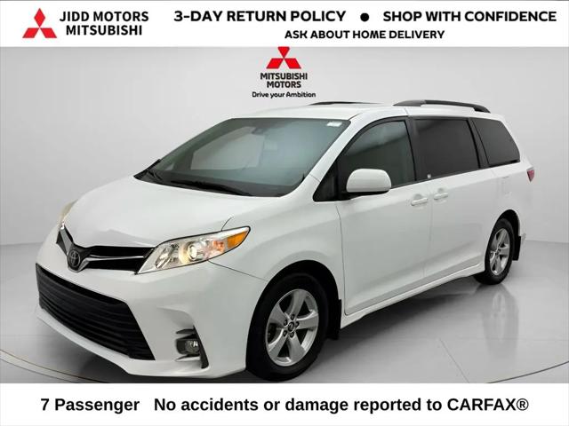 2018 Toyota Sienna LE 8 Passenger for sale in Des Plaines, IL