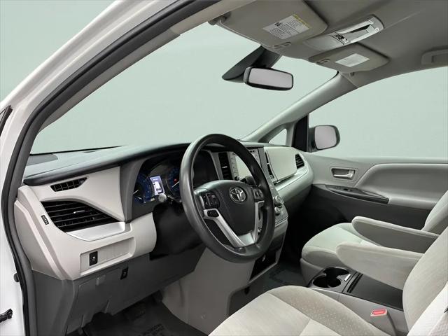 2018 Toyota Sienna LE 8 Passenger