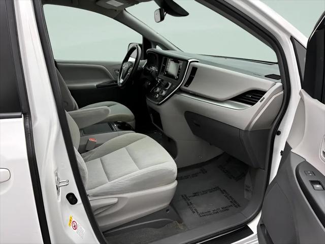 2018 Toyota Sienna LE 8 Passenger