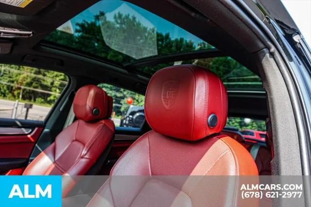 2023 Porsche Cayenne S Platinum Edition