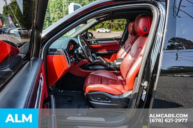 2023 Porsche Cayenne S Platinum Edition