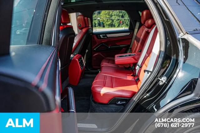 2023 Porsche Cayenne S Platinum Edition