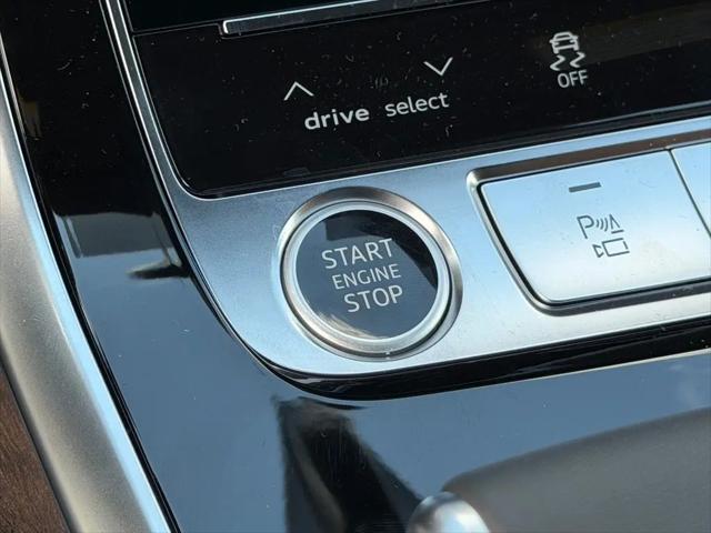 2026 Audi Q8 Premium Plus 55 TFSI quattro Tiptronic