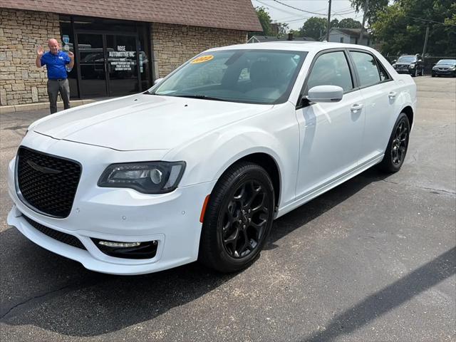 2022 Chrysler 300 Touring L AWD