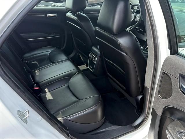 2022 Chrysler 300 Touring L AWD