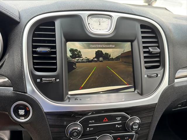 2022 Chrysler 300 Touring L AWD