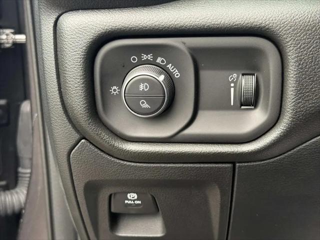 2026 Ram 1500 Warlock Crew Cab 4x4 5'7" Box
