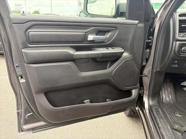 2026 Ram 1500 Warlock Crew Cab 4x4 5'7" Box