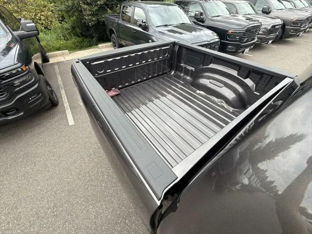 2026 Ram 1500 Warlock Crew Cab 4x4 5'7" Box