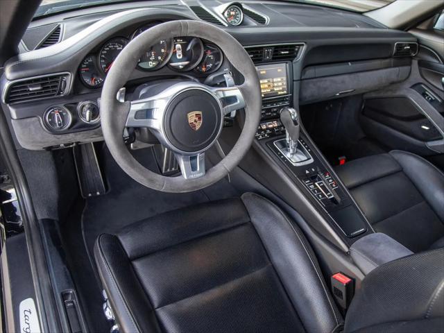 2016 Porsche 911 4 GTS