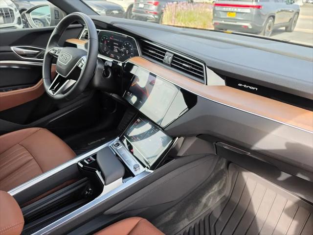2024 Audi e-tron S line Premium Plus quattro