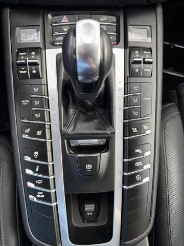 2021 Porsche Macan Turbo