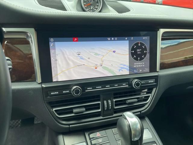 2021 Porsche Macan Turbo