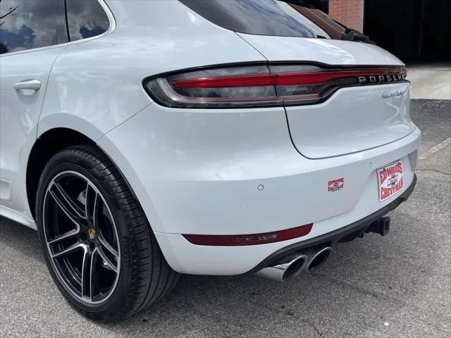 2021 Porsche Macan Turbo