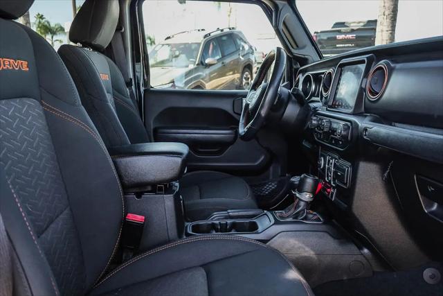2022 Jeep Gladiator Sport