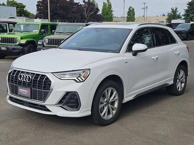 2025 Audi Q3 Premium 45 TFSI S line quattro Tiptronic
