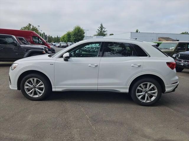 2025 Audi Q3 Premium 45 TFSI S line quattro Tiptronic