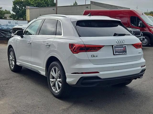 2025 Audi Q3 Premium 45 TFSI S line quattro Tiptronic