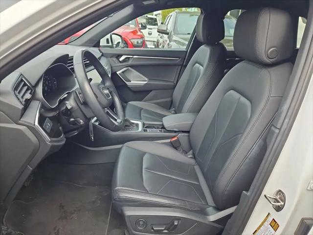 2025 Audi Q3 Premium 45 TFSI S line quattro Tiptronic