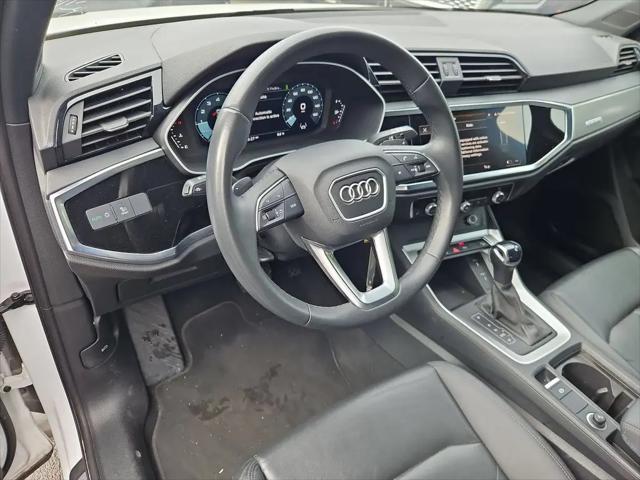 2025 Audi Q3 Premium 45 TFSI S line quattro Tiptronic