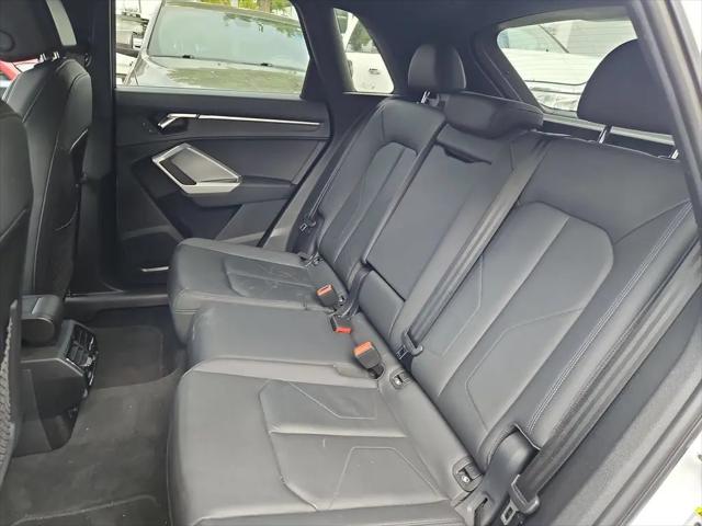 2025 Audi Q3 Premium 45 TFSI S line quattro Tiptronic