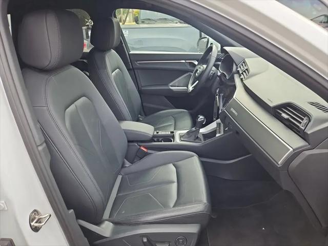 2025 Audi Q3 Premium 45 TFSI S line quattro Tiptronic
