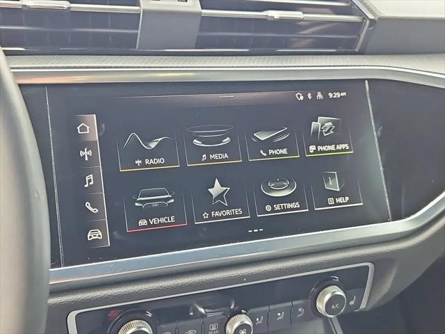 2025 Audi Q3 Premium 45 TFSI S line quattro Tiptronic