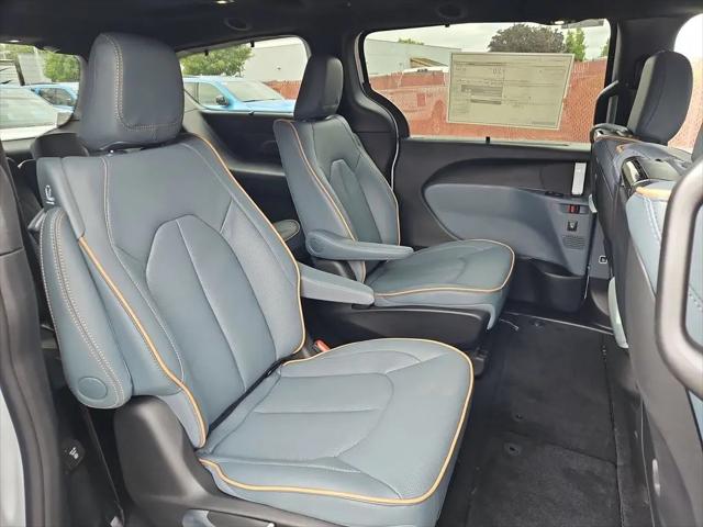 2027 Chrysler Pacifica Pinnacle AWD