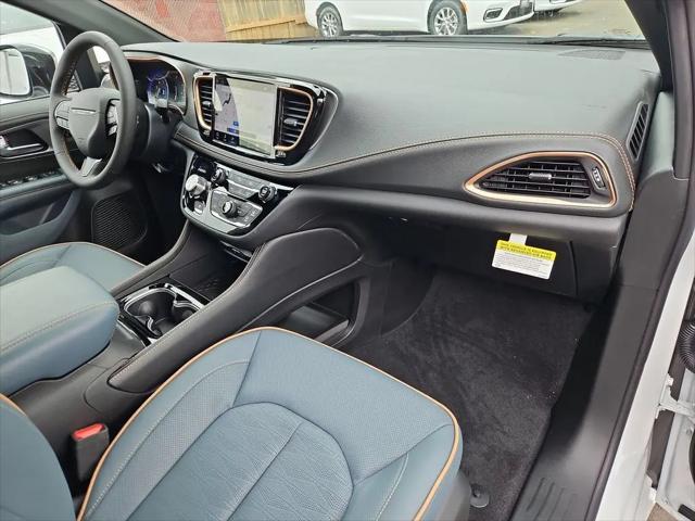 2027 Chrysler Pacifica Pinnacle AWD