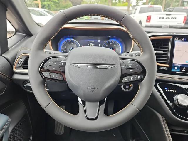 2027 Chrysler Pacifica Pinnacle AWD
